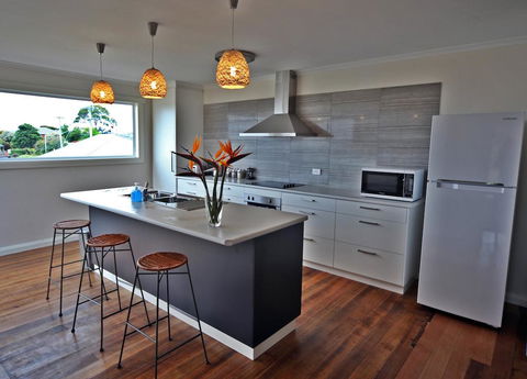 Seaview House Ulverstone - Holiday Byron Bay 0