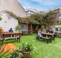 Secret Garden Backpackers Sydney - Holiday Byron Bay