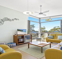 Serene - spacious air conditioned accommodation - Holiday Byron Bay