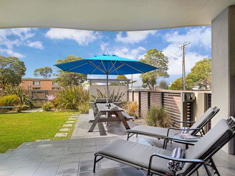 Serenity Shores (by Jervis Bay Rentals) - Holiday Byron Bay 1