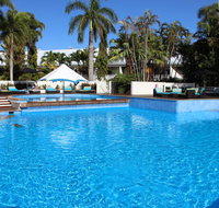 Shangri-La Hotel The Marina Cairns - Holiday Byron Bay
