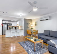Shoal Bay Beach Apartments 6/2 Shoal Bay Road