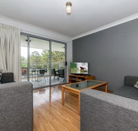 Shoal Bay Beach Club 17/2 Shoal Bay Road