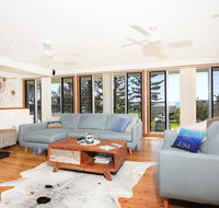 Shores - Pet-Friendly - 1 Min Walk to Beach - Holiday Byron Bay