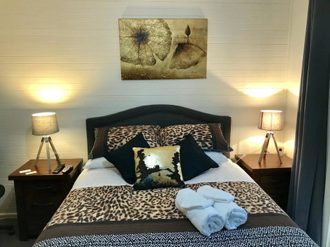 Short Stays Gippsland (Newborough) - Holiday Byron Bay 0