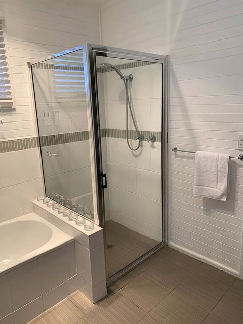 Short Stays Gippsland (Newborough) - Holiday Byron Bay 2