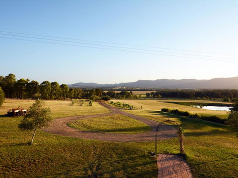 Silver Springs (4br) Cottage, With Wifi, Views, Olives And Space . Fireplace, Views, Olives And Space - Holiday Byron Bay 0