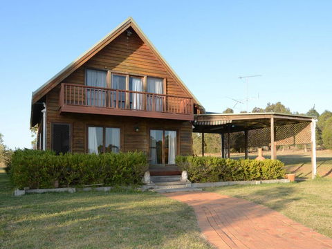 Silver Springs (4br) Cottage, With Wifi, Views, Olives And Space . Fireplace, Views, Olives And Space - Holiday Byron Bay 3