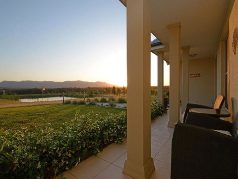 Silver Springs Estate 4br House + 6br House With Wifi, Pool. Fireplace, Views, Olives And Space - Holiday Byron Bay 1