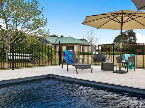 Sinden Park - Garden, Swimming Pool, Rural Vistas - Holiday Byron Bay 1