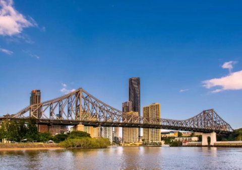 SK2 - 3BR With Pool Gym Steam Room In Story Bridge - Holiday Byron Bay 3