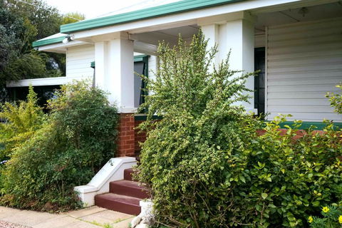Skymirror Cottage - Holiday Byron Bay 0