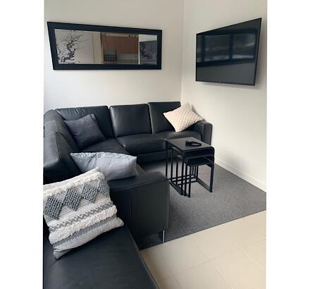 Snow Ski Apartments 07 - Holiday Byron Bay 2