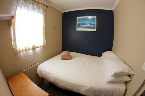 Snow Ski Apartments 26 - Holiday Byron Bay 3