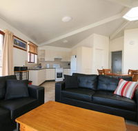 Snowdome 4/3 Poly Cow Lane - Holiday Byron Bay