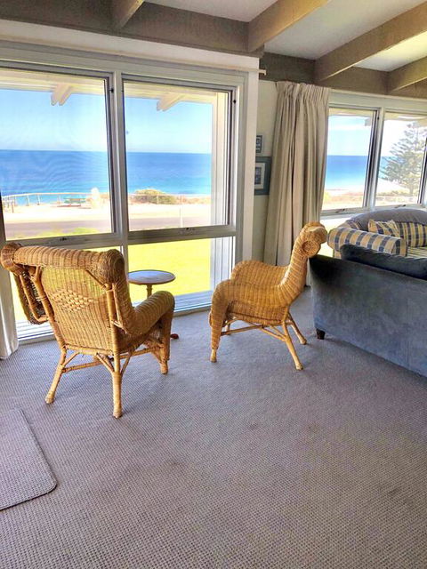 South Beach House 1 - 12 Gold Coast Drive - Holiday Byron Bay 3