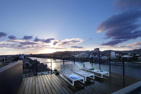 South Brisbane Residence - Holiday Byron Bay 0