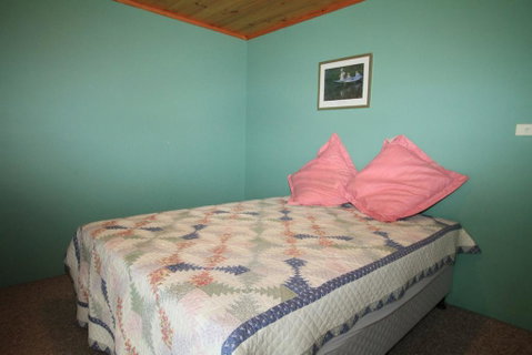 South Sussex's Blue Cottage - Holiday Byron Bay 3