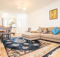 Spacious  Cozy APTHeart of Redfern Closes to CBD - Holiday Byron Bay