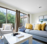Spacious Lovely 5Beds homePoint Cook - Holiday Byron Bay