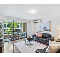 Spacious retreat walking distance from city centre - Holiday Byron Bay