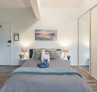 Spacious Studio 2mins to StationShopping Sleeps4 - Holiday Byron Bay