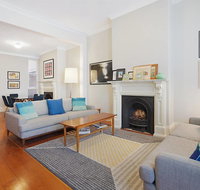 Spacious Victorian With Harbour View Terrace - Holiday Byron Bay