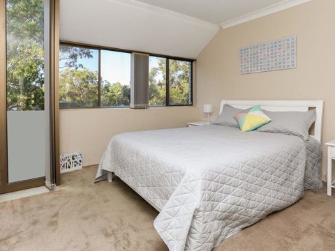 Spectacular Views & Walking Distance To The Beach! - Holiday Byron Bay 3