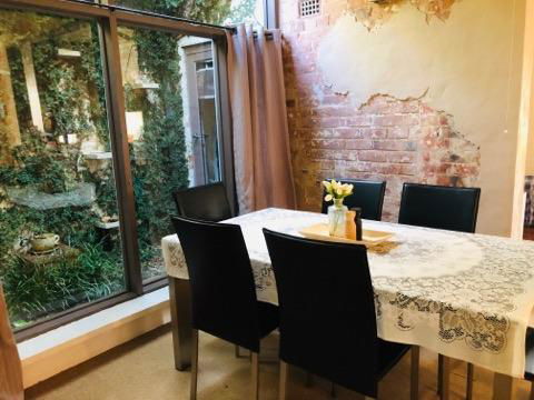 Stanton House, Central,Pets Welcome,Free WiFi&Breakfast! - Holiday Byron Bay 0