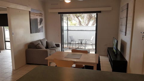 Stay Awhile In Port Pirie - Min Stay 4 Nights - Holiday Byron Bay 2