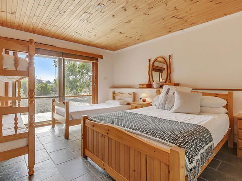 Steeles Island Retreat - Holiday Byron Bay 2
