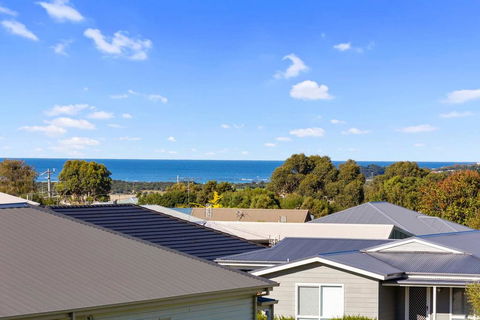 STELLAVISTA - 4 Bedrooms, Free Wifi, Views - Holiday Byron Bay 2