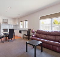 Stenmark 5/3 Poley Cow Lane - Holiday Byron Bay