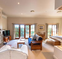 Strathearn Park Lodge - Holiday Byron Bay