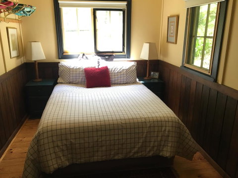 Stringer's Cottage - Holiday Byron Bay 1