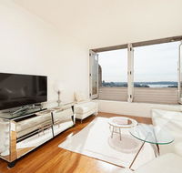 Stunning Sydney Harbour Views - Holiday Byron Bay