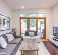 Stunning Townhouse- Quiet Street Close to CBD - Holiday Byron Bay