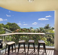 Stunning views great location Sunshine Beach - Unit 1 Vista Pacific 12 Bryan Street - Holiday Byron Bay