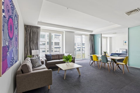 Stunning, Central Huge CBD Pad, Free WiFi, Netflix - Holiday Byron Bay 1