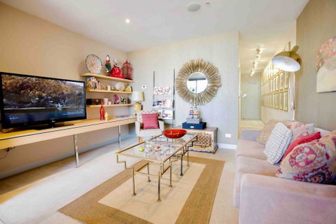 Stylish 1 Bedroom Apartment Amazing City Views - Holiday Byron Bay 2