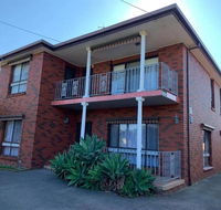 Stylish Bedroom in Bentleigh East - Holiday Byron Bay