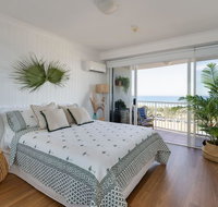 Stylish Studio with Ocean Views Bel Air Broadbeach - Holiday Byron Bay
