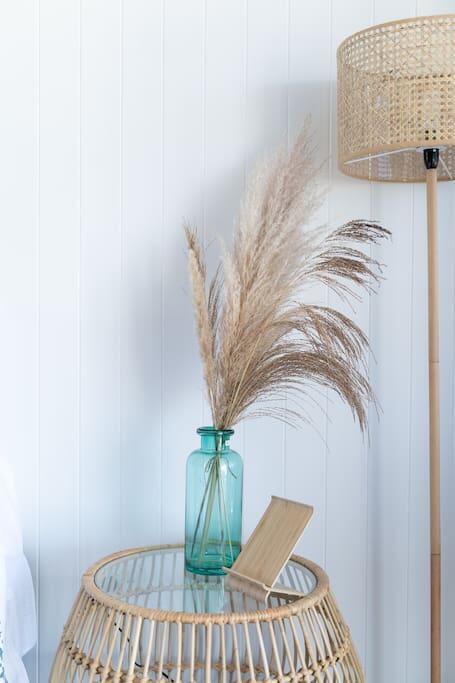 Stylish Studio With Ocean Views Bel Air Broadbeach - Holiday Byron Bay 3