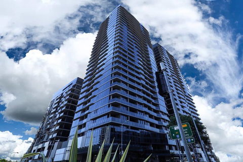 Stylist 2 Bedrooms Apartment With Pool/GYM/Parking - Holiday Byron Bay 0