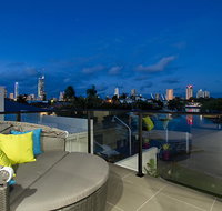 Sublime  Broadbeach - Holiday Byron Bay