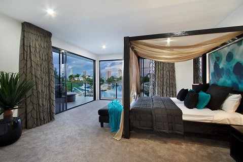 Sublime @ Broadbeach - Holiday Byron Bay 2