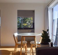 Sun-Drenched 1 Bed Studio Apt Newtown Parking - Holiday Byron Bay