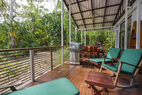 Sunbird Retreat - Holiday Byron Bay 3
