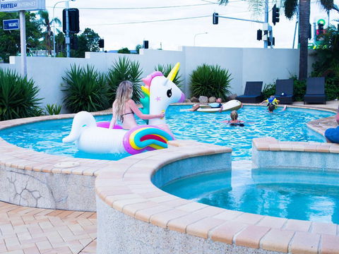Sunnybank Star Hotel - Holiday Byron Bay 2