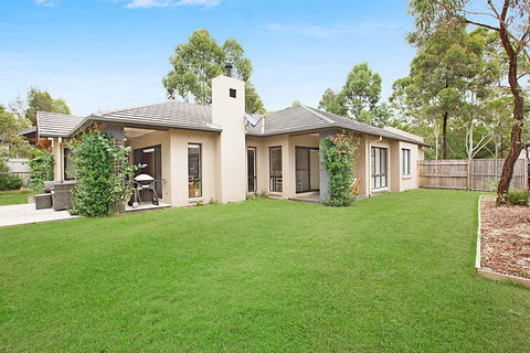 Sunny Finch House - Holiday Byron Bay 2
